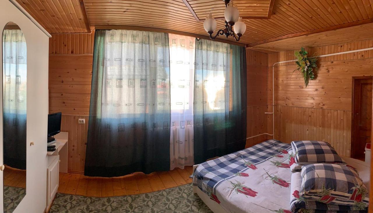 Guest House Viktoria Yaremche Dış mekan fotoğraf